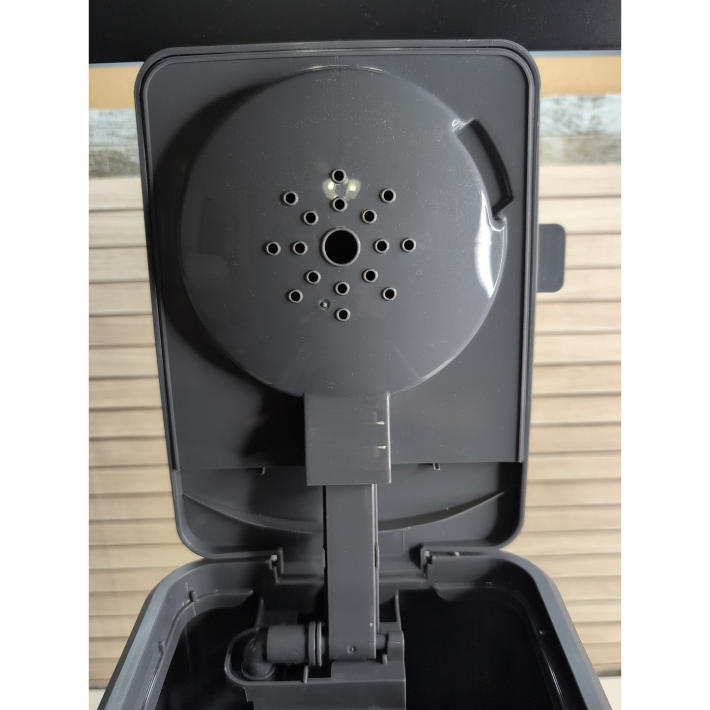 CRUX Artisan Series 10-Cup Programmable Coffee Maker Model MD288T