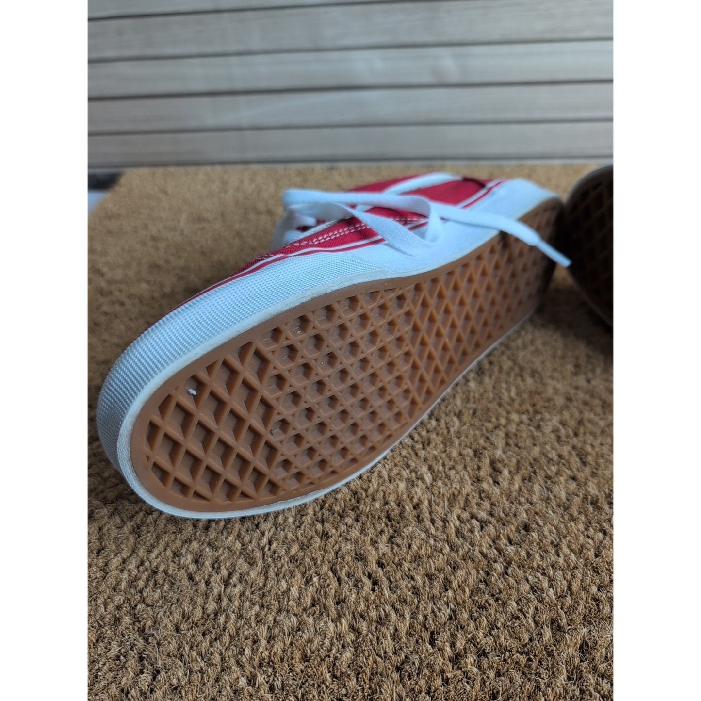 Vans Old Skool Red Canvas Mens 6 Womens 7.5 Lace Up Sneaker Skater Shoes