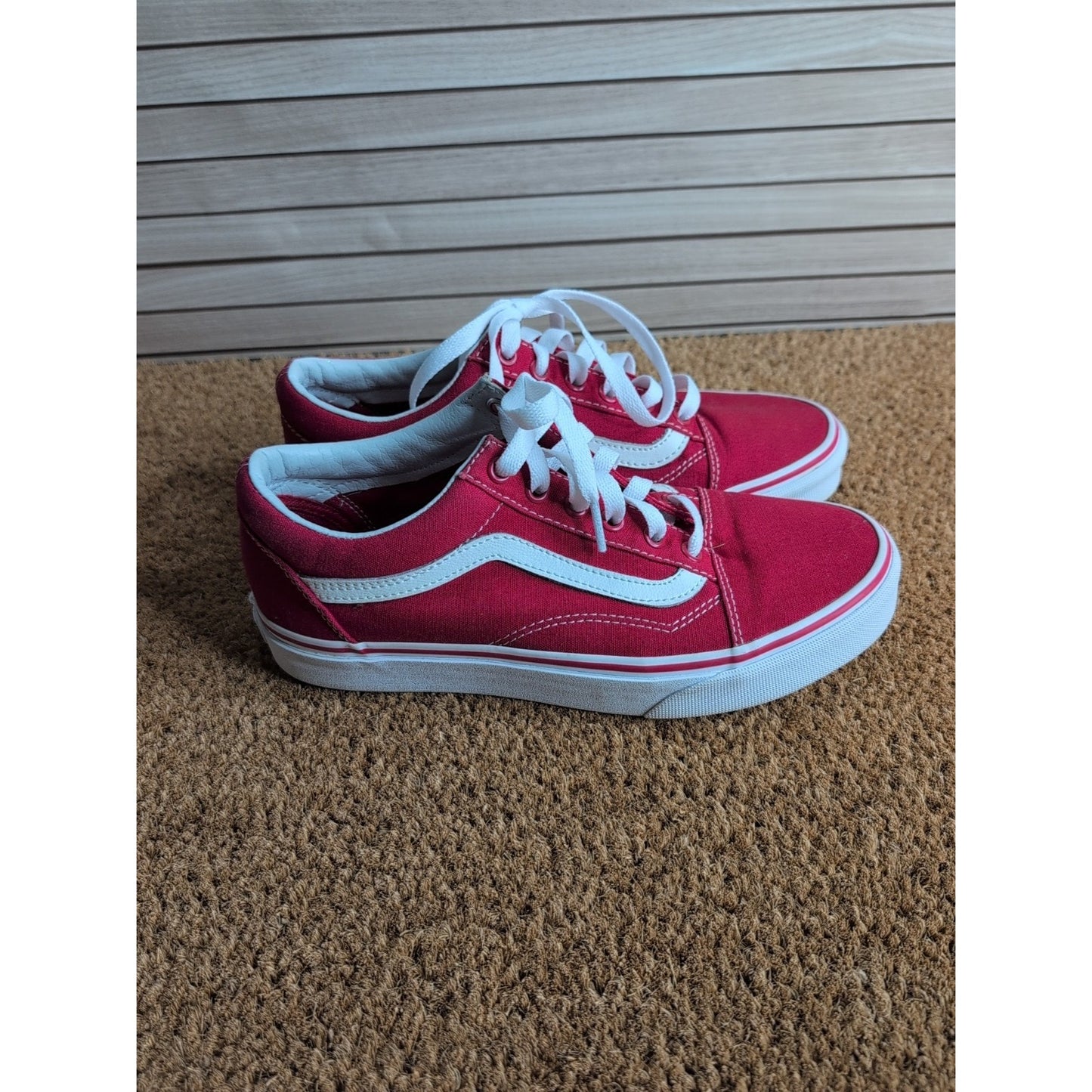 Vans Old Skool Red Canvas Mens 6 Womens 7.5 Lace Up Sneaker Skater Shoes