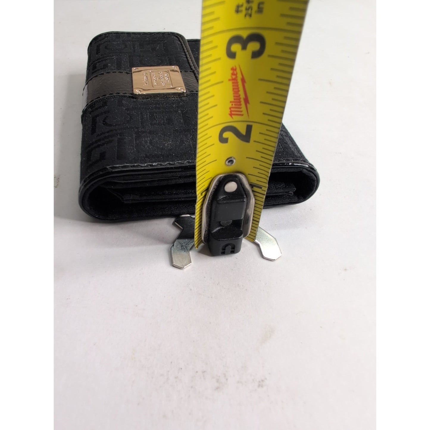 Liz Claiborne Black Wallet With Several Compartments