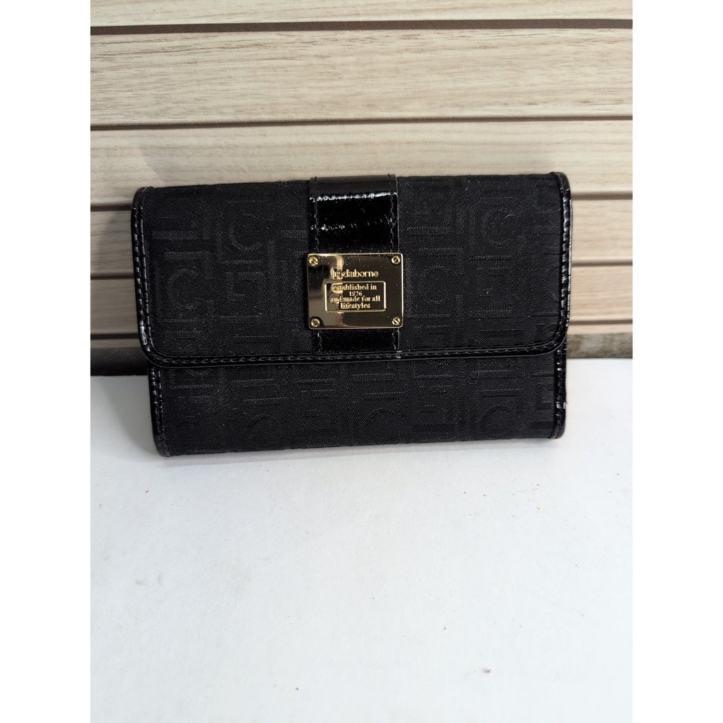 Liz Claiborne Black Wallet With Several Compartments