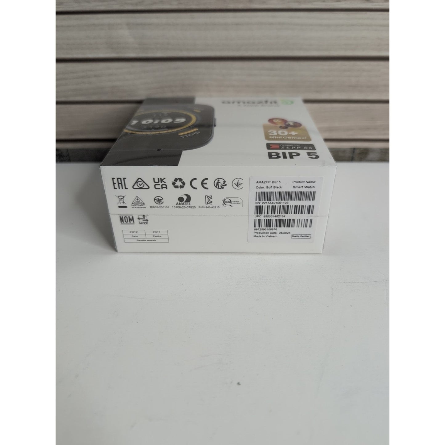 Amazfit BIP 5 A2215 Soft Black Bluetooth Water Resistant Android Smartwatch New