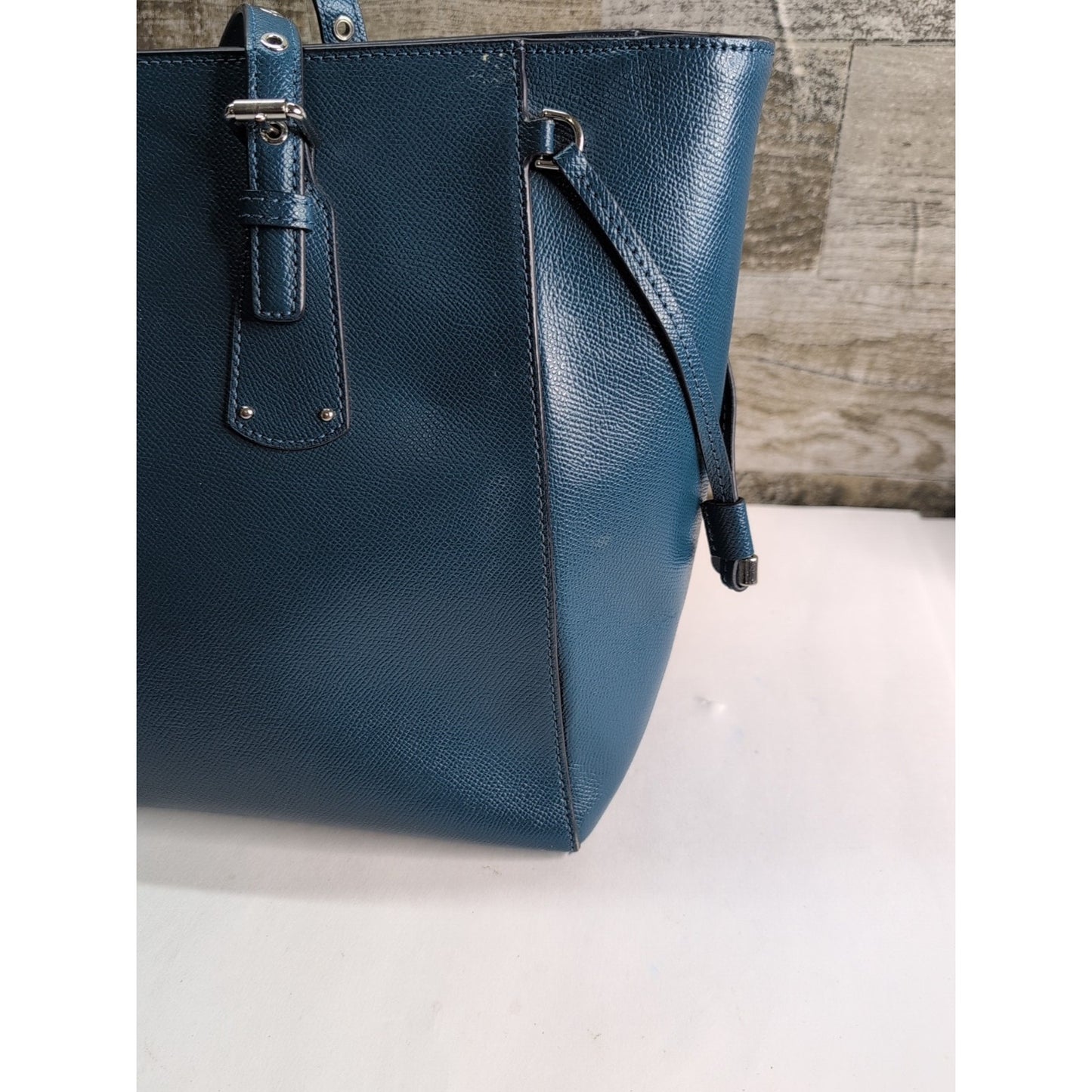 Michael Kors Logo Voyager East West Large Tote