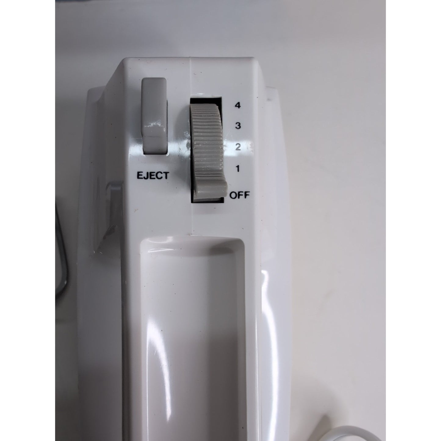 Vintage Betty Crocker BC-1202K 4 Speed Hand Mixer 120 Volts Tested