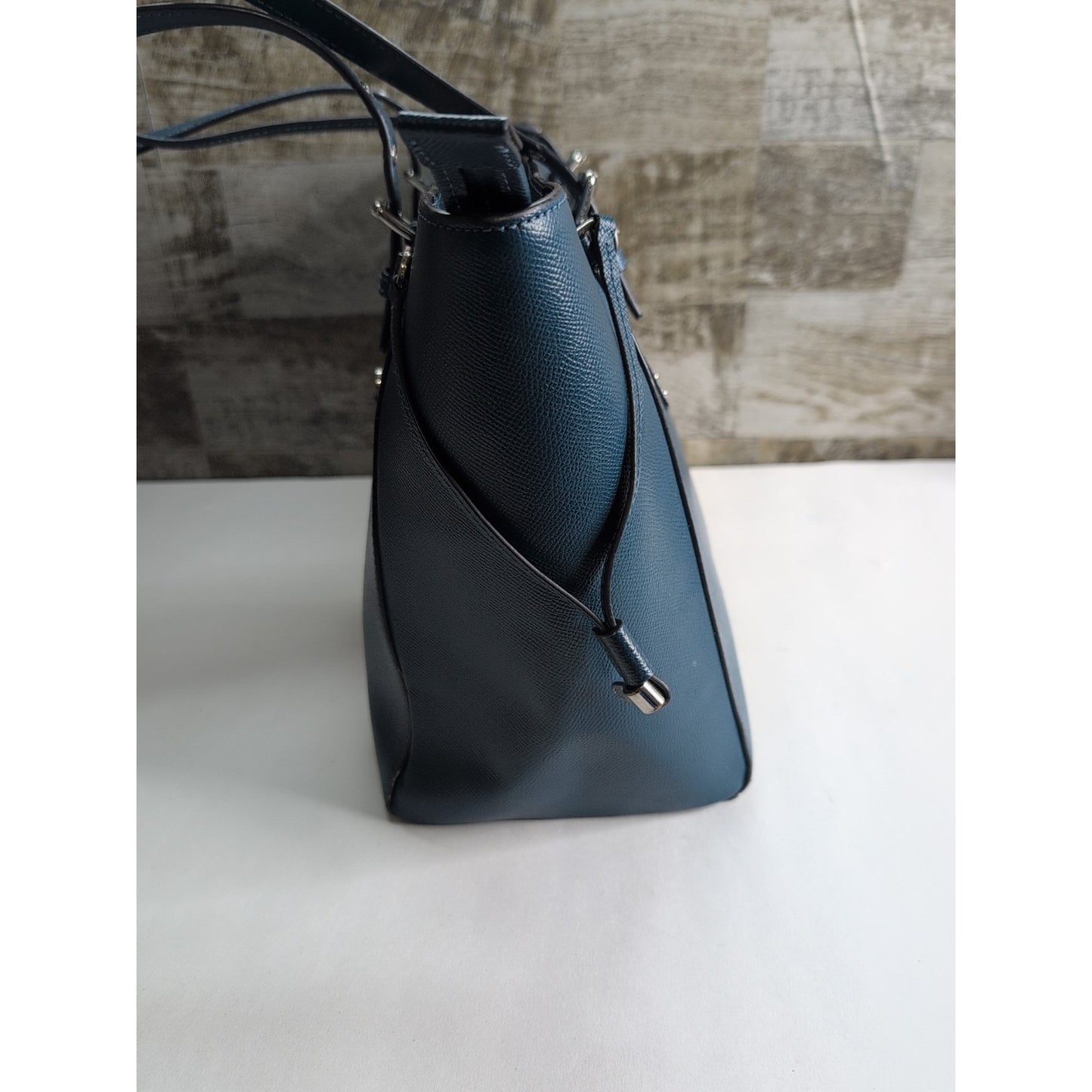 Michael Kors Logo Voyager East West Large Tote