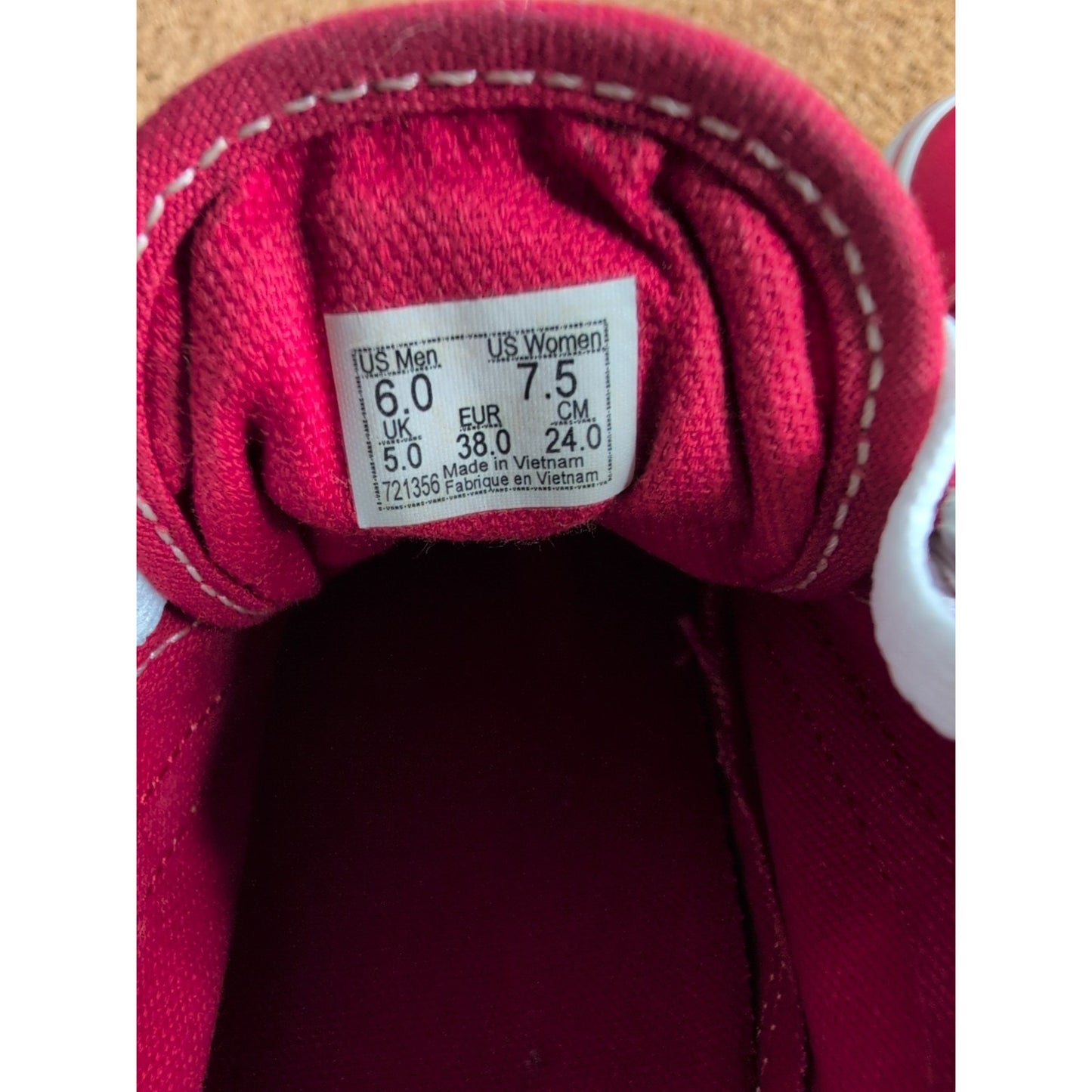 Vans Old Skool Red Canvas Mens 6 Womens 7.5 Lace Up Sneaker Skater Shoes