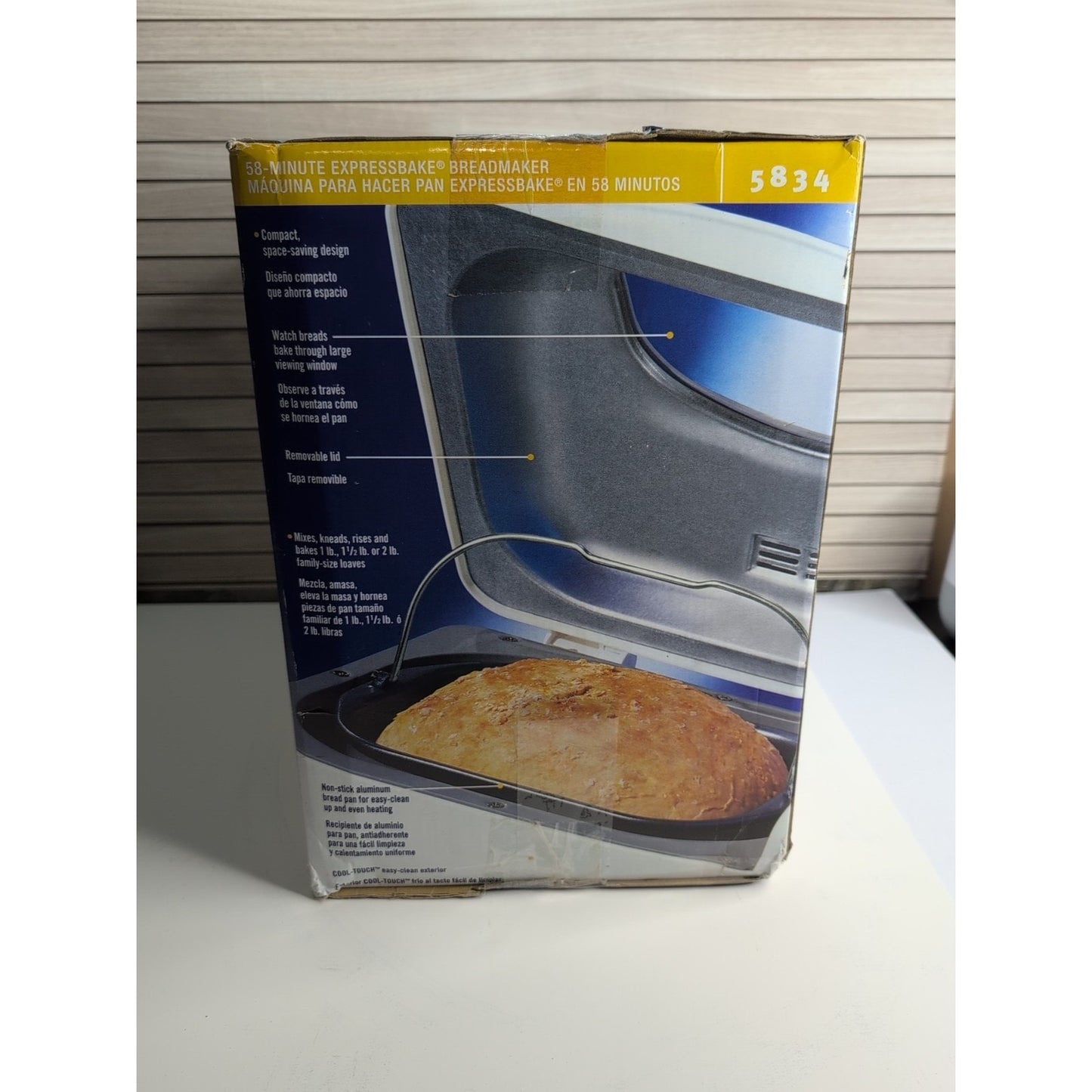 Oster Bread Maker 58-Minute Expressbake 2 lb Model 5834 w/ Manual