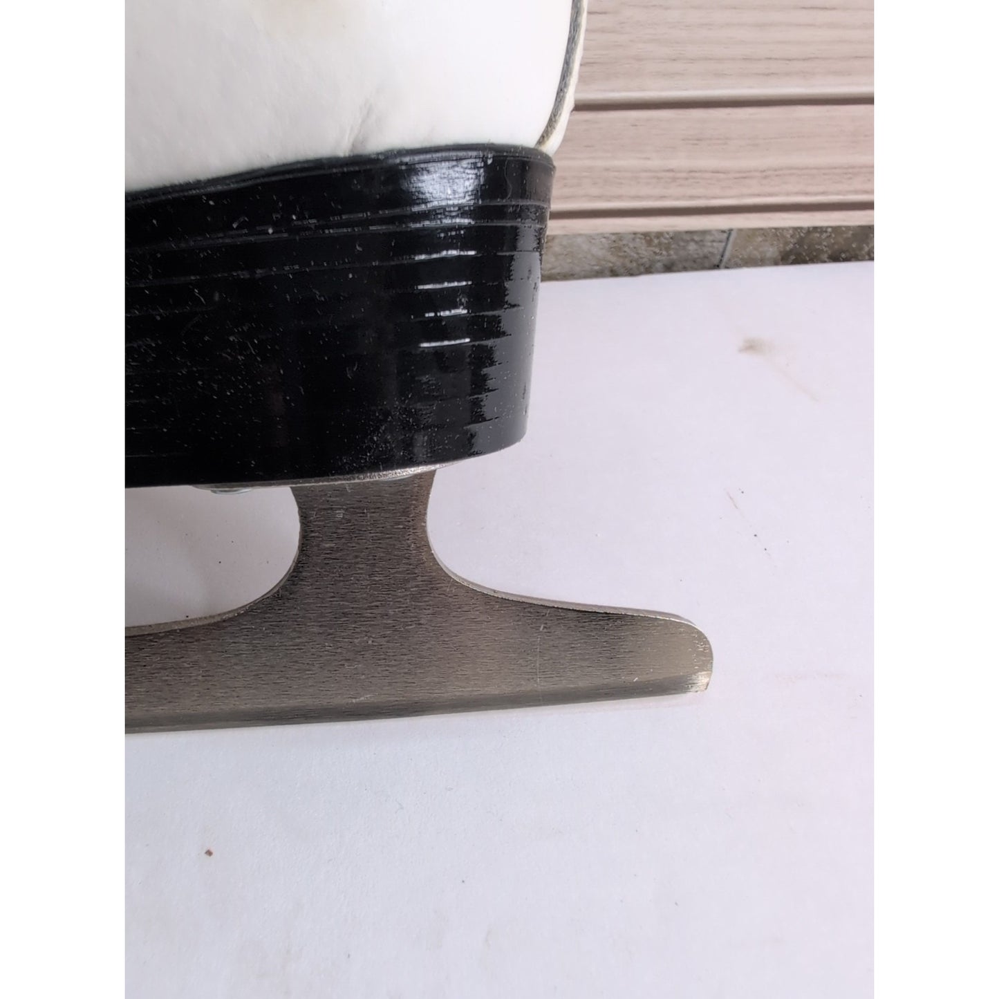 Vntg CCM USA Pastime Leather Steel Arch Figure Ice Skates Womens Size 7 in Box