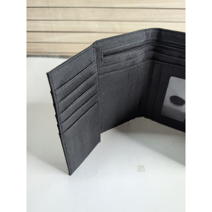 Liz Claiborne Black Wallet With Several Compartments