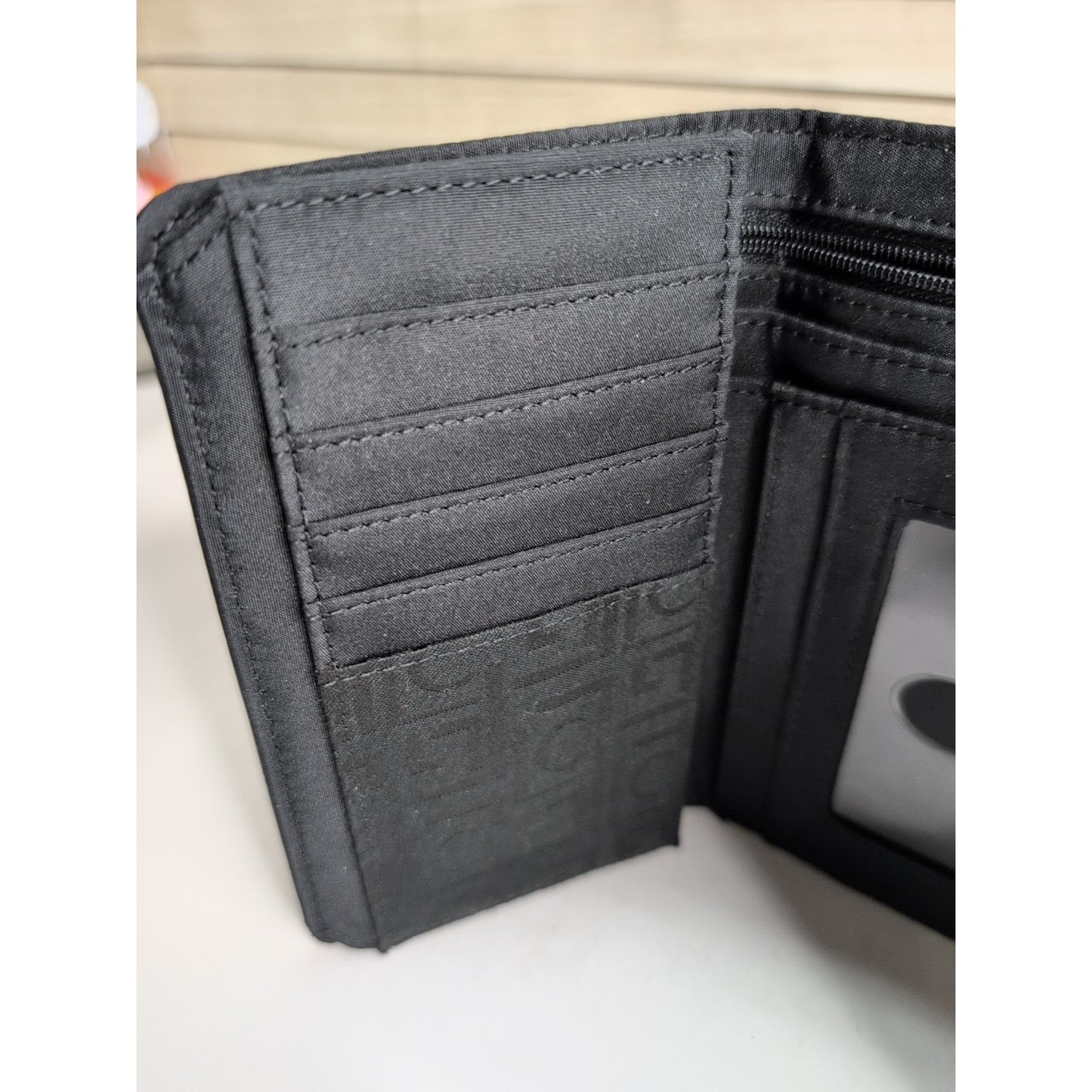 Liz Claiborne Black Wallet With Several Compartments
