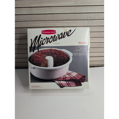 Vintage Rubbermaid Microwave Ring Pan & Oven Safe 2 Quart Nonstick