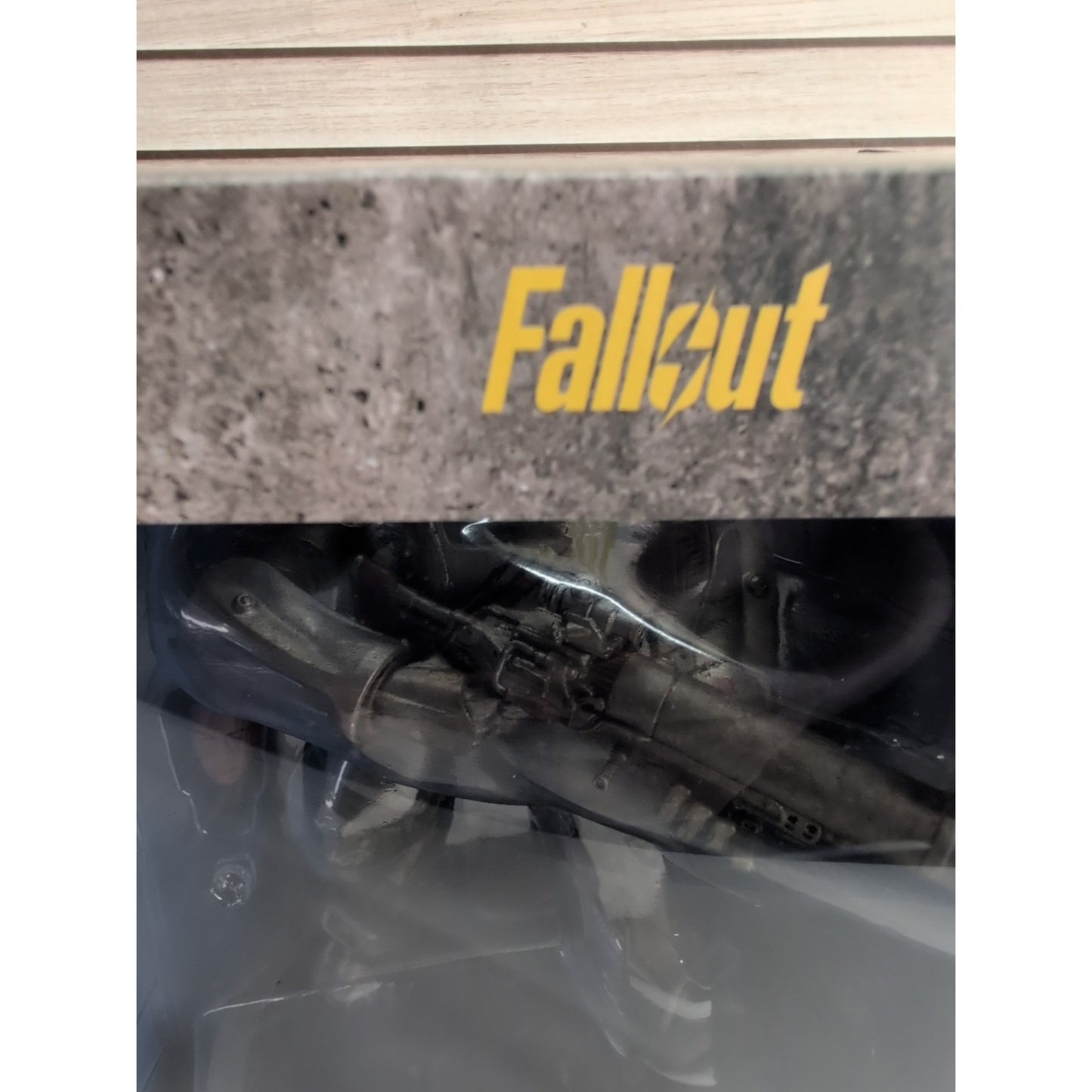 New Fallout TV Series Maximus Static Figure Dark Horse Collectibles