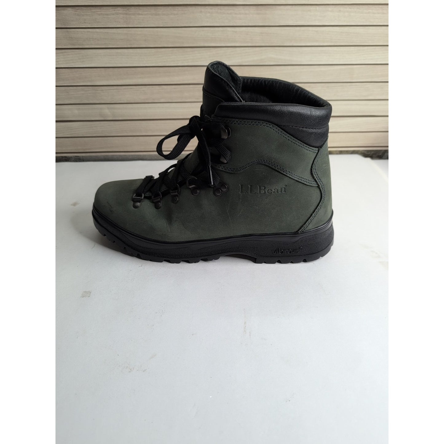LL Bean Hiking Boots Mens Size 9.5 Cresta Green Vibram Sole